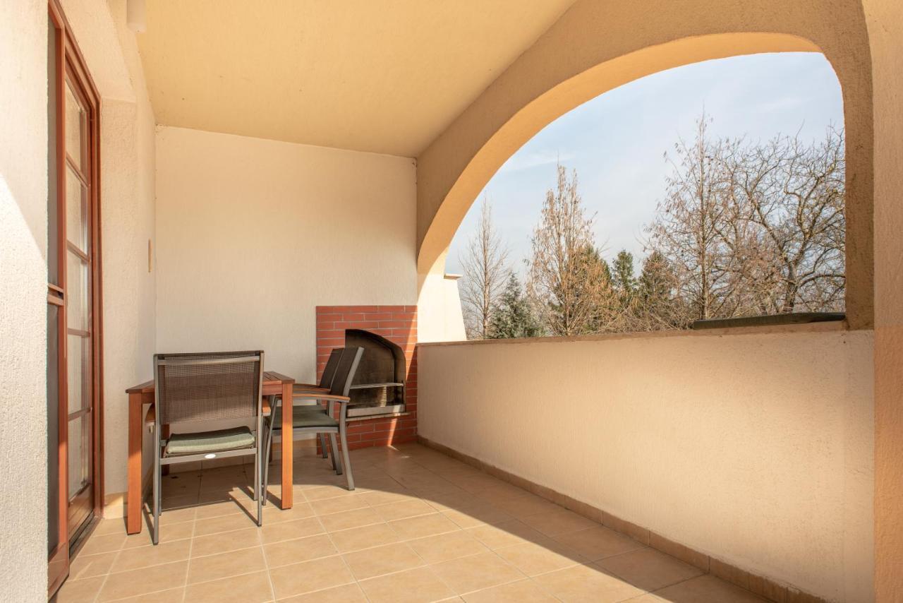 Modor Apartman Alsópáhok Buitenkant foto