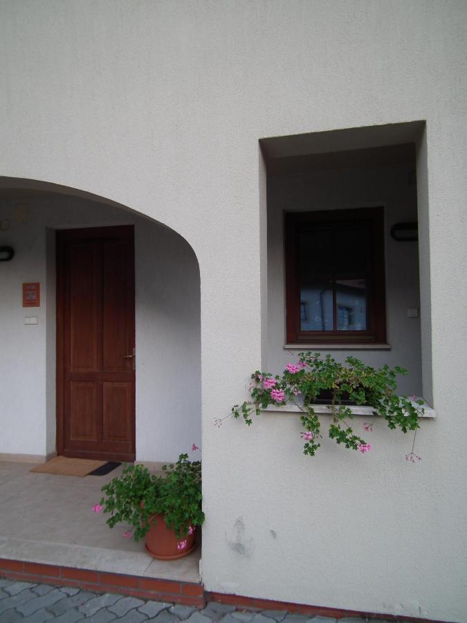 Modor Apartman Alsópáhok Kamer foto